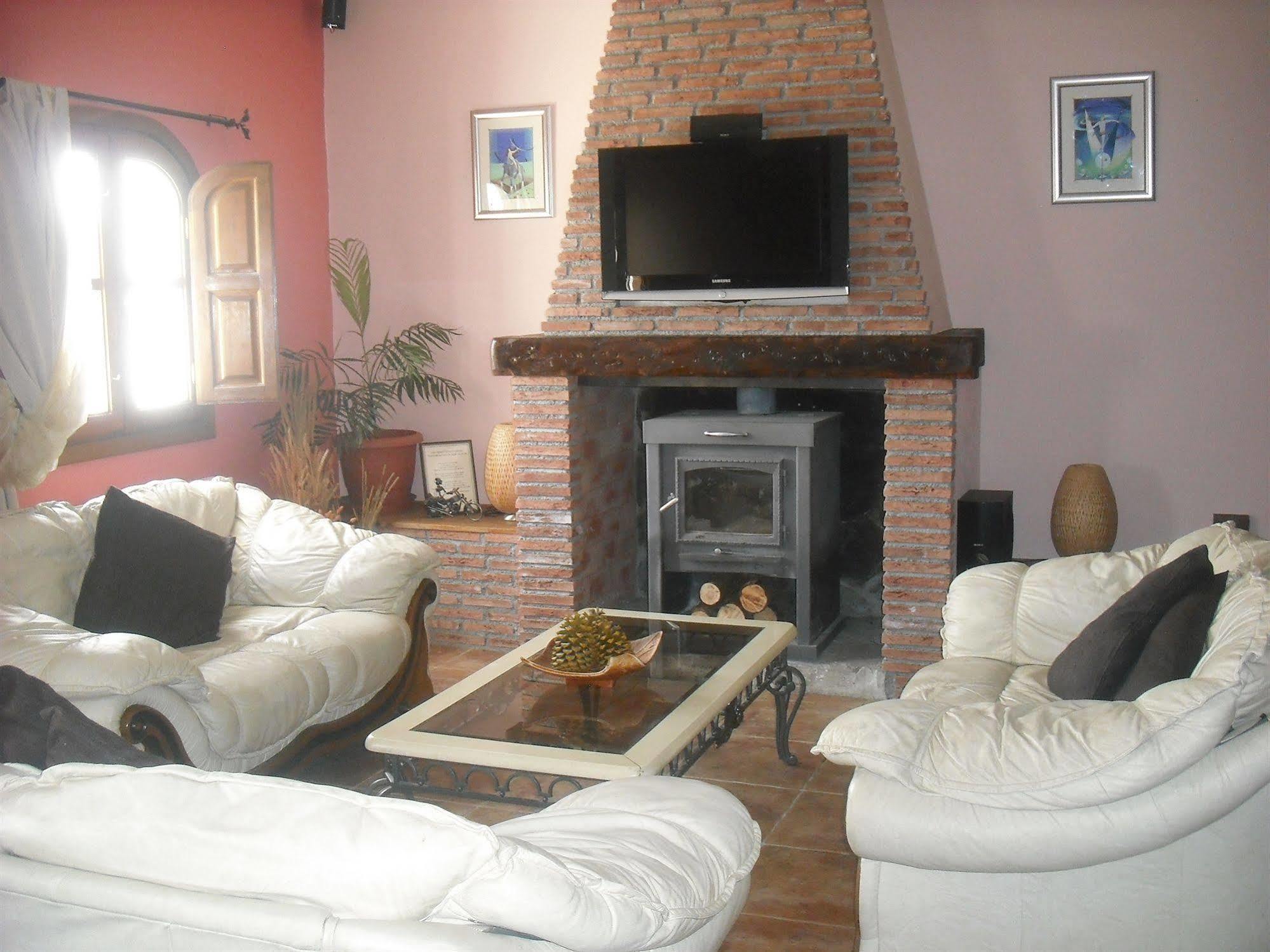 Hotel Los Sibileys Henares エクステリア 写真